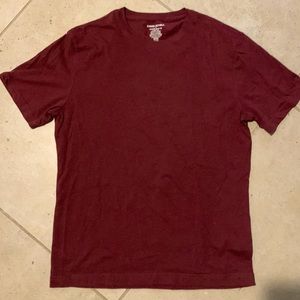Men’s Banana Republic XS Tee, burgundy and Super Soft, like New